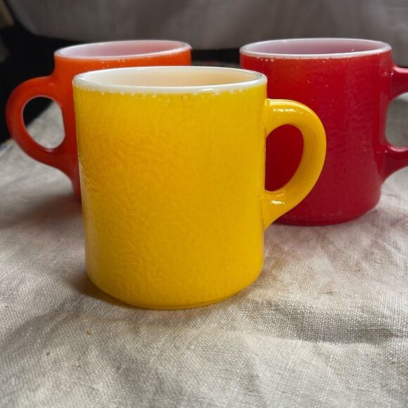 Set of 3 Hazel Atlas orange peel Platonite mugs yellow orange and red - Picture 1 of 11